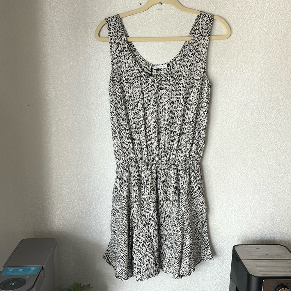 Three Eighty Two Lila Ruffle Dress White Black Abstract Small